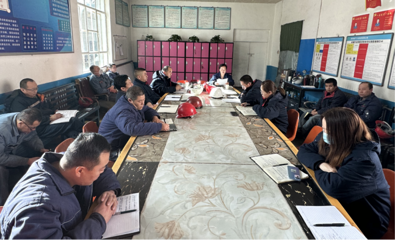 對(duì)標(biāo)對(duì)表新要求 主動(dòng)作為抓落實(shí)——物產(chǎn)工投公司紀(jì)委召開(kāi)學(xué)習(xí)貫徹中紀(jì)委、省紀(jì)委二次全會(huì)精神專(zhuān)題會(huì)議暨節(jié)前廉政教育警示會(huì)